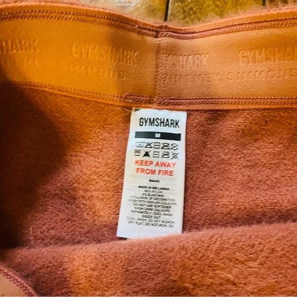 Gymshark Whitney Eyelash Knit Shorts Cayon Red - Picture 7 of 8